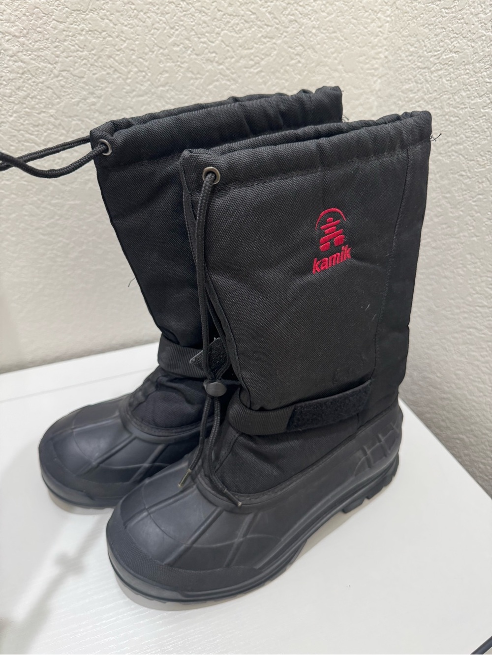 Kamik Frontline 2 Mens Size 8 Black Insulated Waterproof Winter Snow Boots